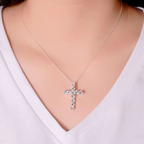 💋Gorgeous Brilliant Cut Zircon Cross Pendant on Silver Chain - Picture 17 of 17